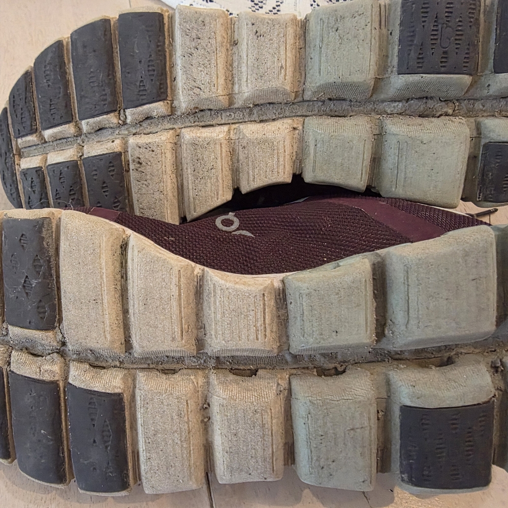 On Cloud Running Cloudflow Running Shoes - Gray - image 6